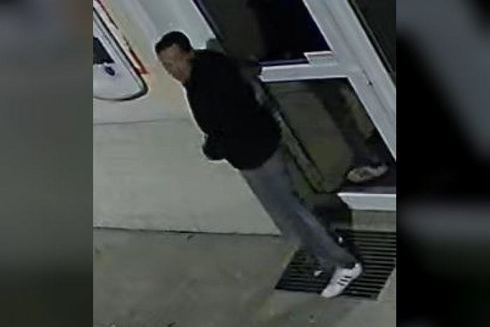 Wiesbaden-Biebrich: Öffentlichkeitsfahndung nach Einbrecherserie