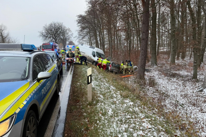 Crivitz: Schwerverletzte nach Glätteunfall