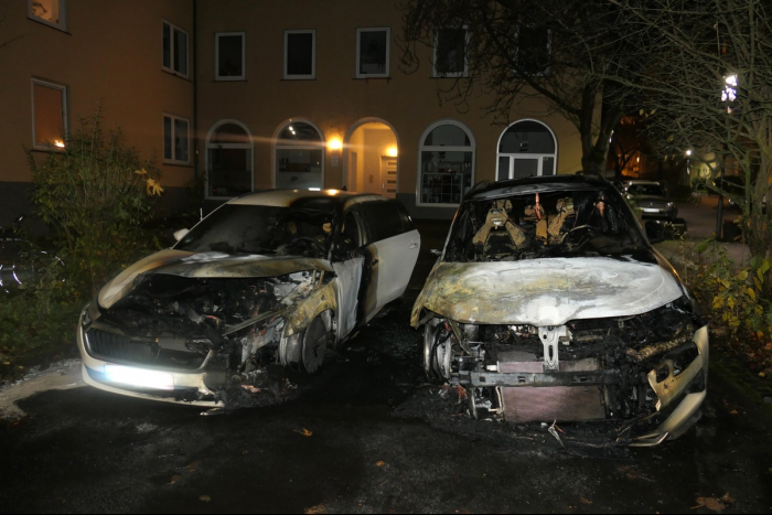 Kassel: Brandstiftung an zwei Skoda in Herkulesstraße