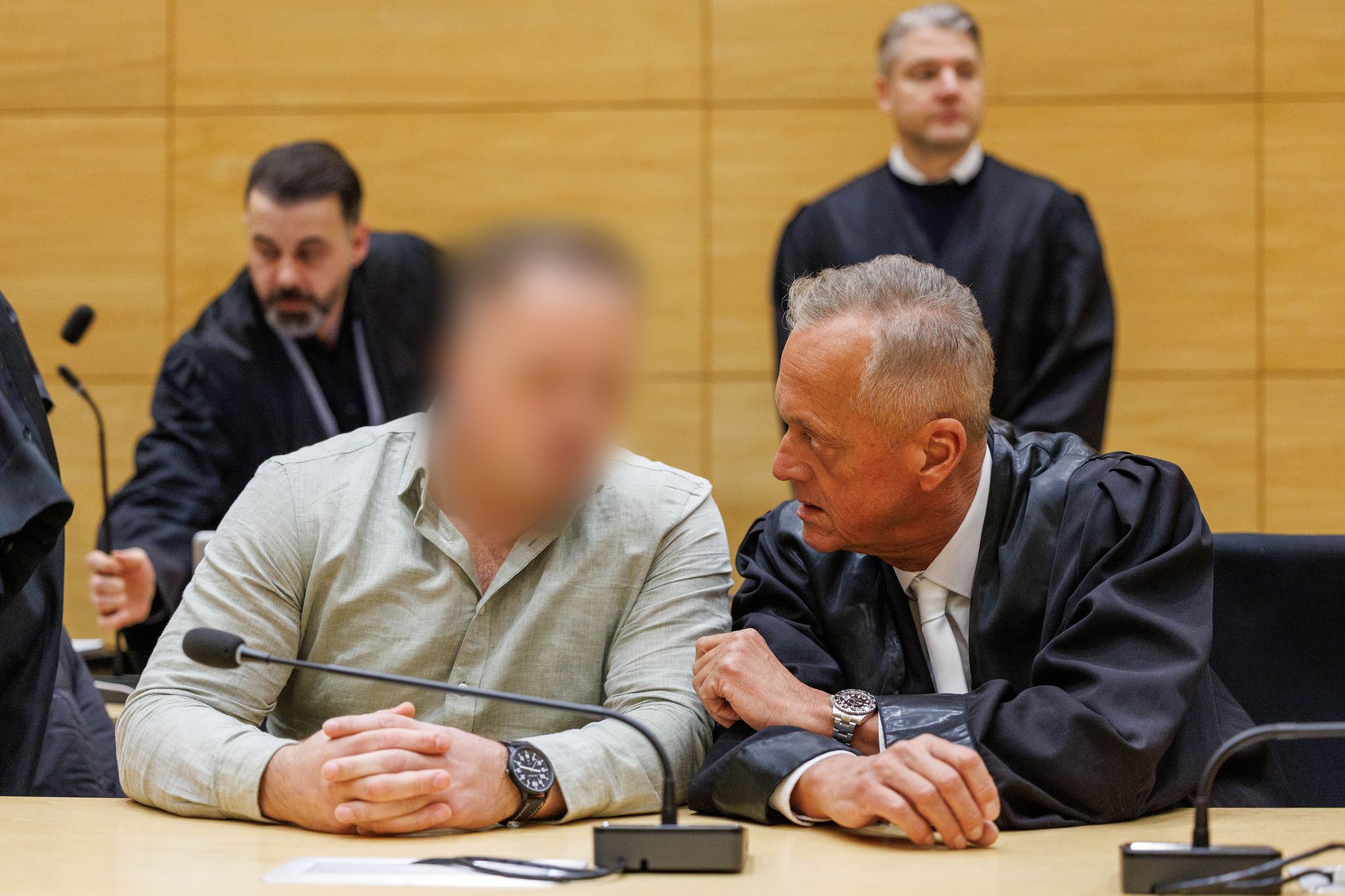 «Akt der Selbstjustiz»: Lebenslang für Schüsse vor Gericht