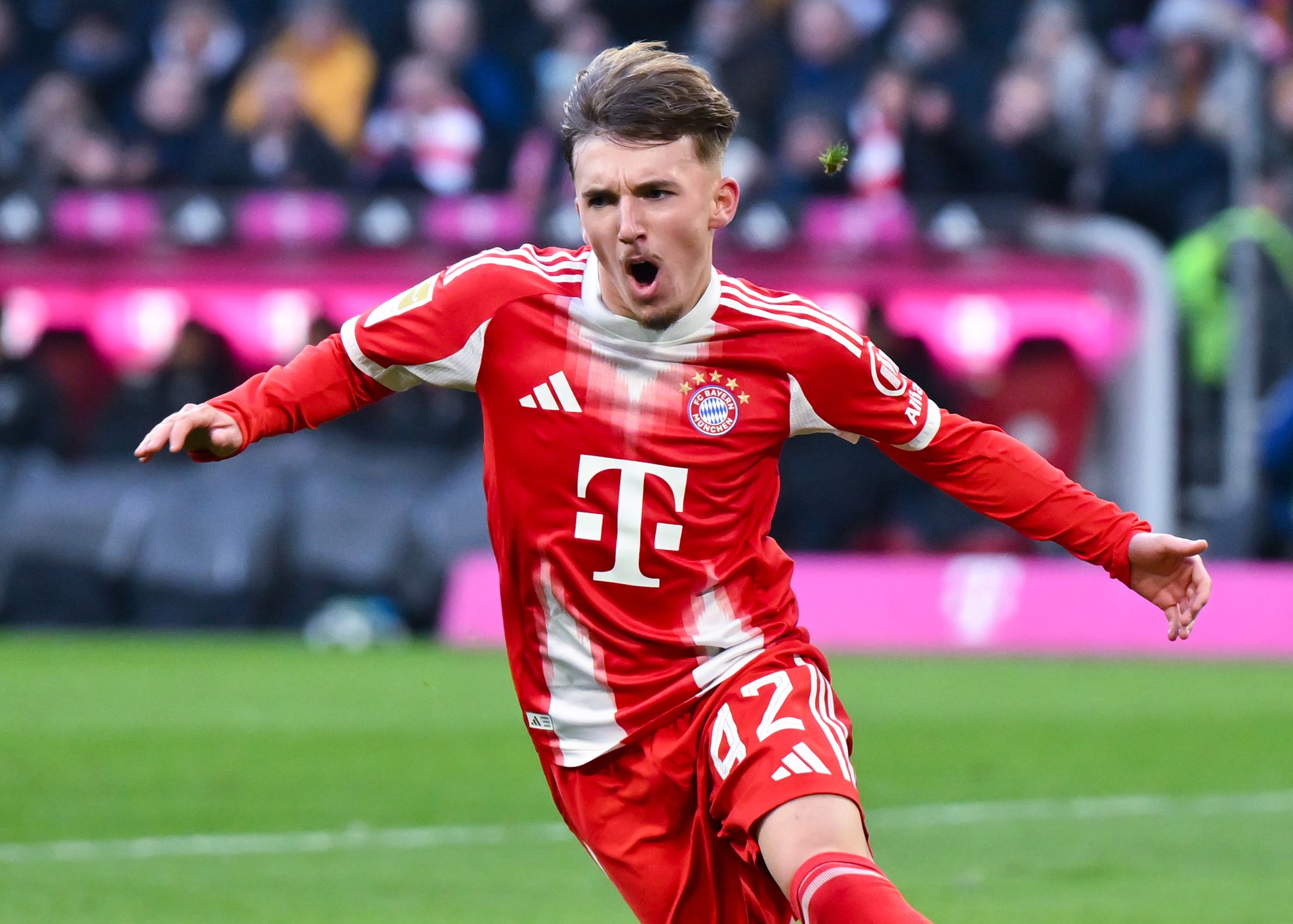 FC Bayern dreht Spiel gegen Freiburg mit 6:2-Sieg