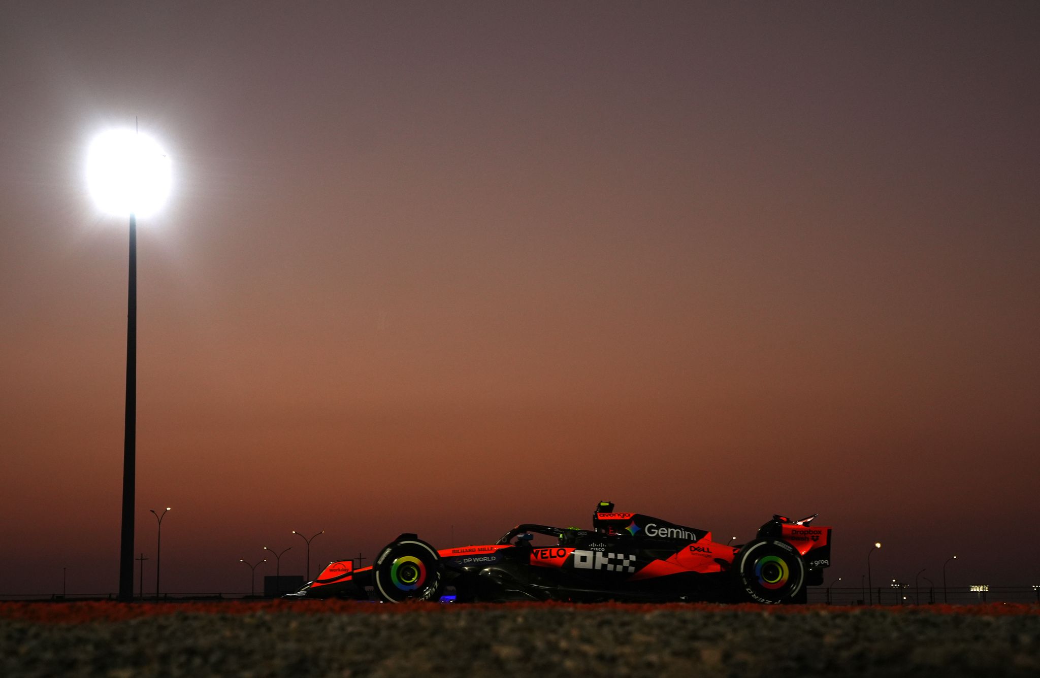 Piastri schlägt zurück: Pole für den Katar-Sprint