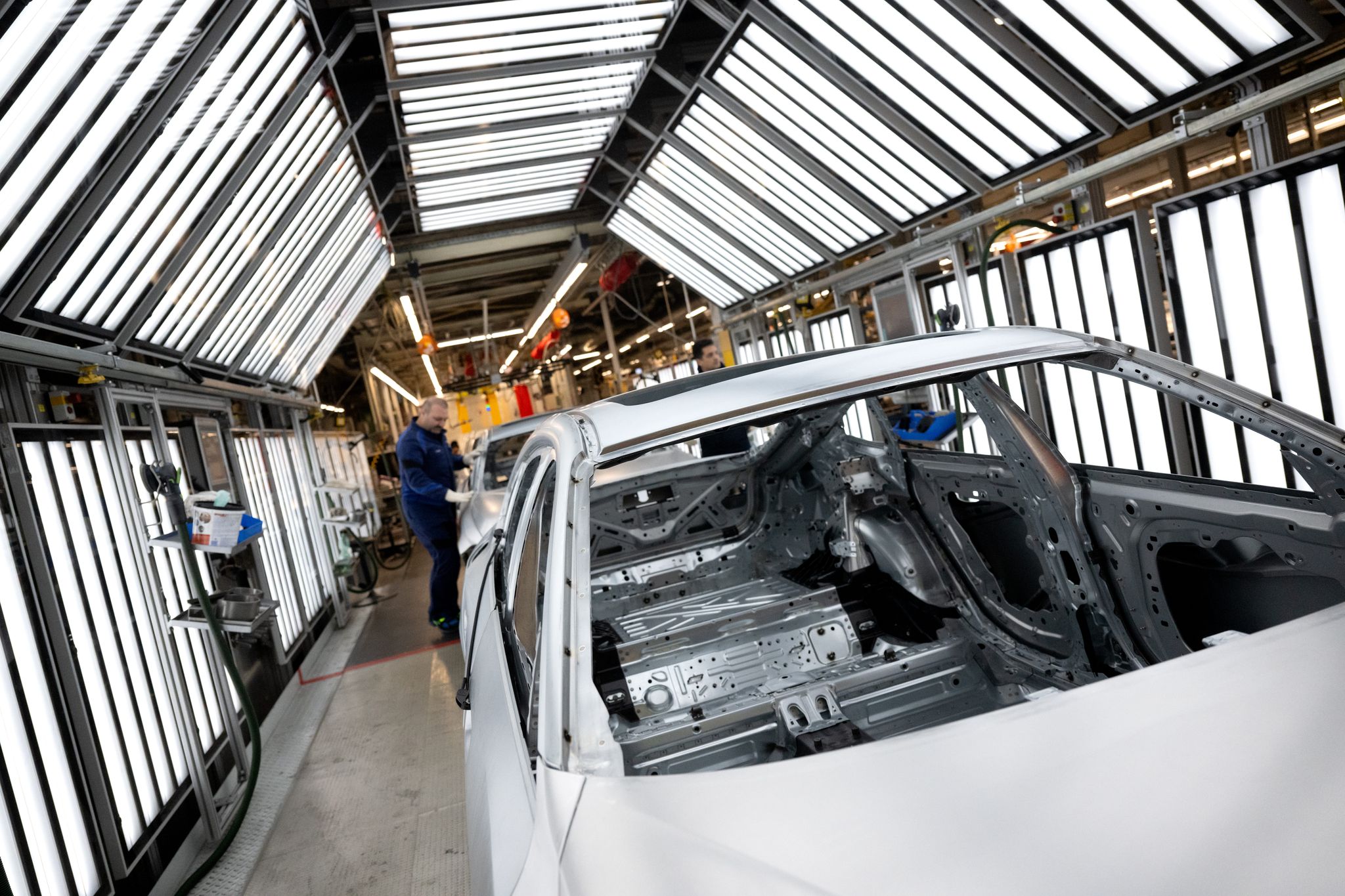 Unternehmen verlagern Zehntausende Jobs ins Ausland