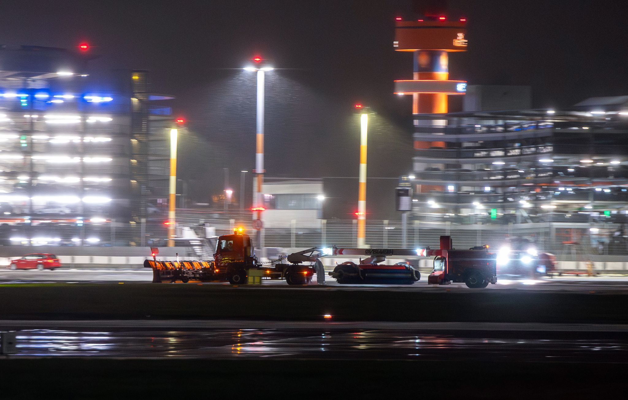 Winterliches Chaos auf den Straßen in Norddeutschland