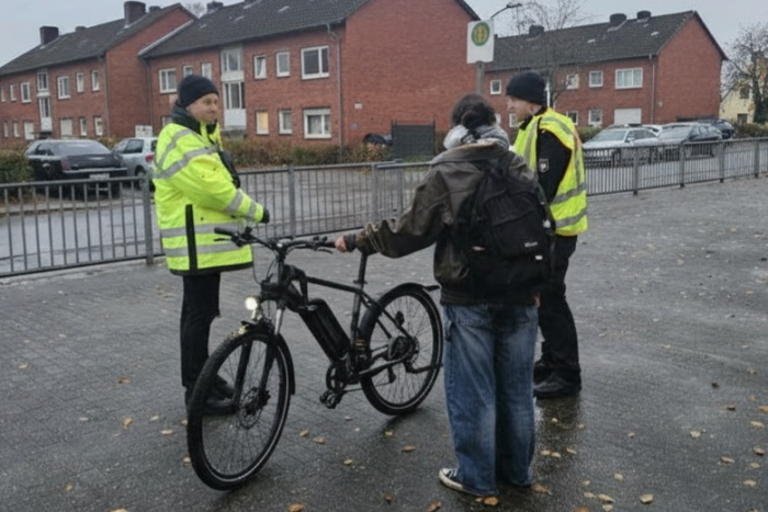 Itzehoe: Fahrrad-Check an der Schule