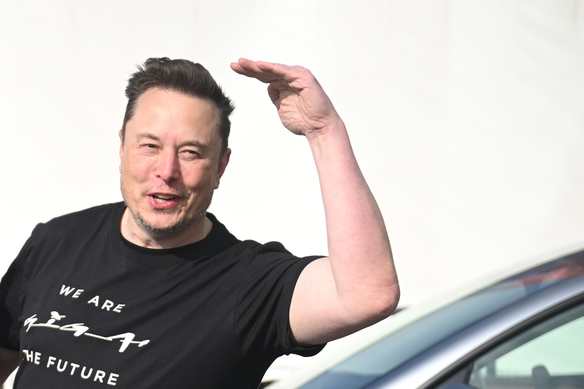 Tesla-Chef Elon Musk sichert sich Billionen-Paket