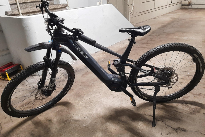 Gesucht: Eigentümer von zwei E-Bikes