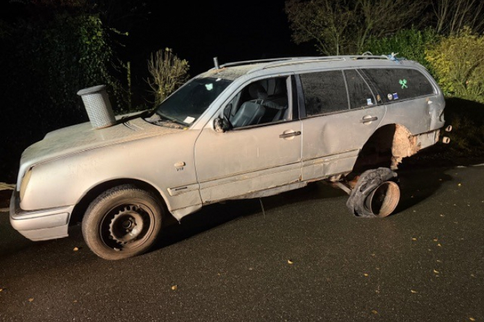 Ahneby: 17-Jähriger führt umgebautes Fahrzeug