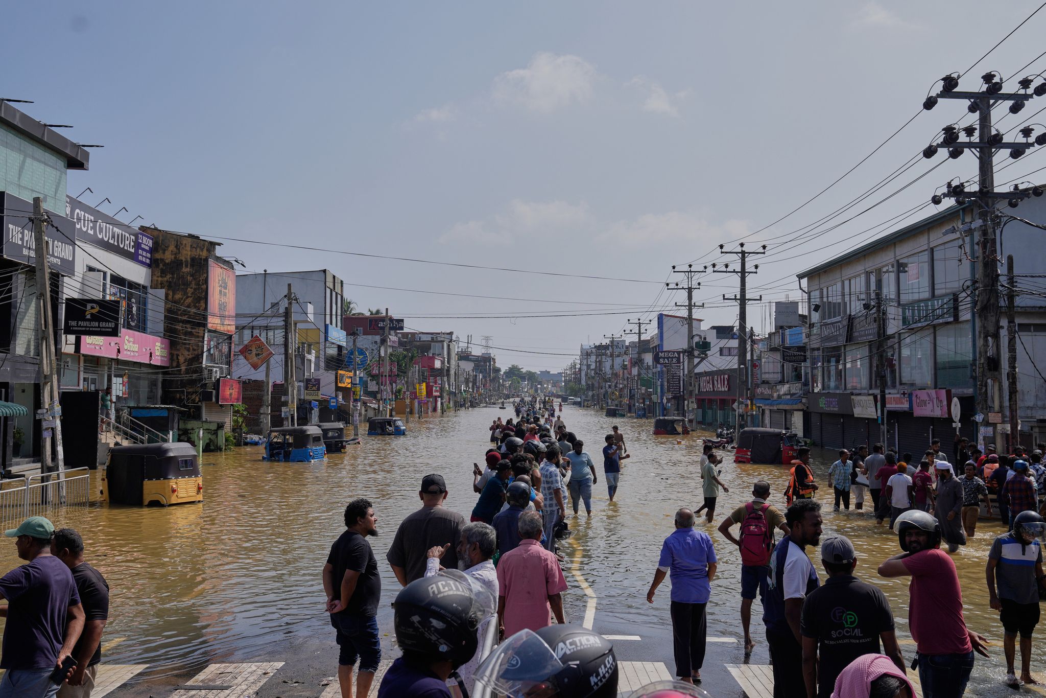 Zyklon auf Sri Lanka kostet mindestens 190 Menschenleben