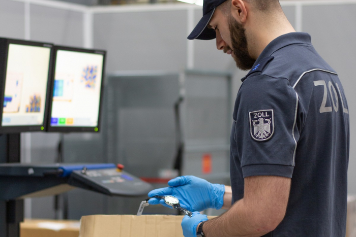 Stralsund: Wichtige Hinweise des Zolls zu Bestellungen und Geschenken aus dem Ausland