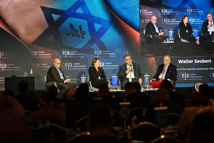 Präsidenten besuchen Krakau und Auschwitz