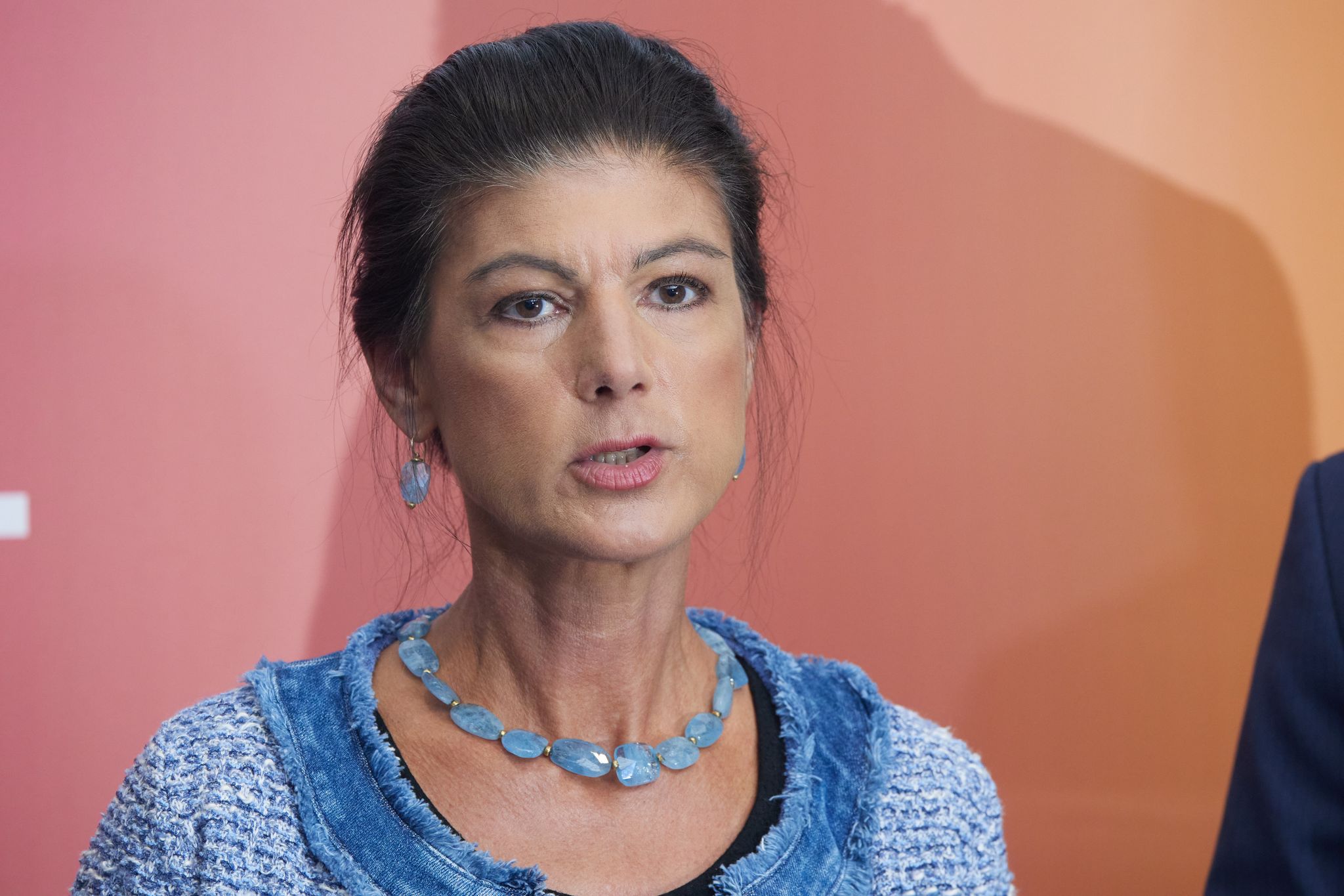BSW-Chefin Sahra Wagenknecht gibt Bundesvorsitz ab, will aber weiterhin führende Position im BSW behalten