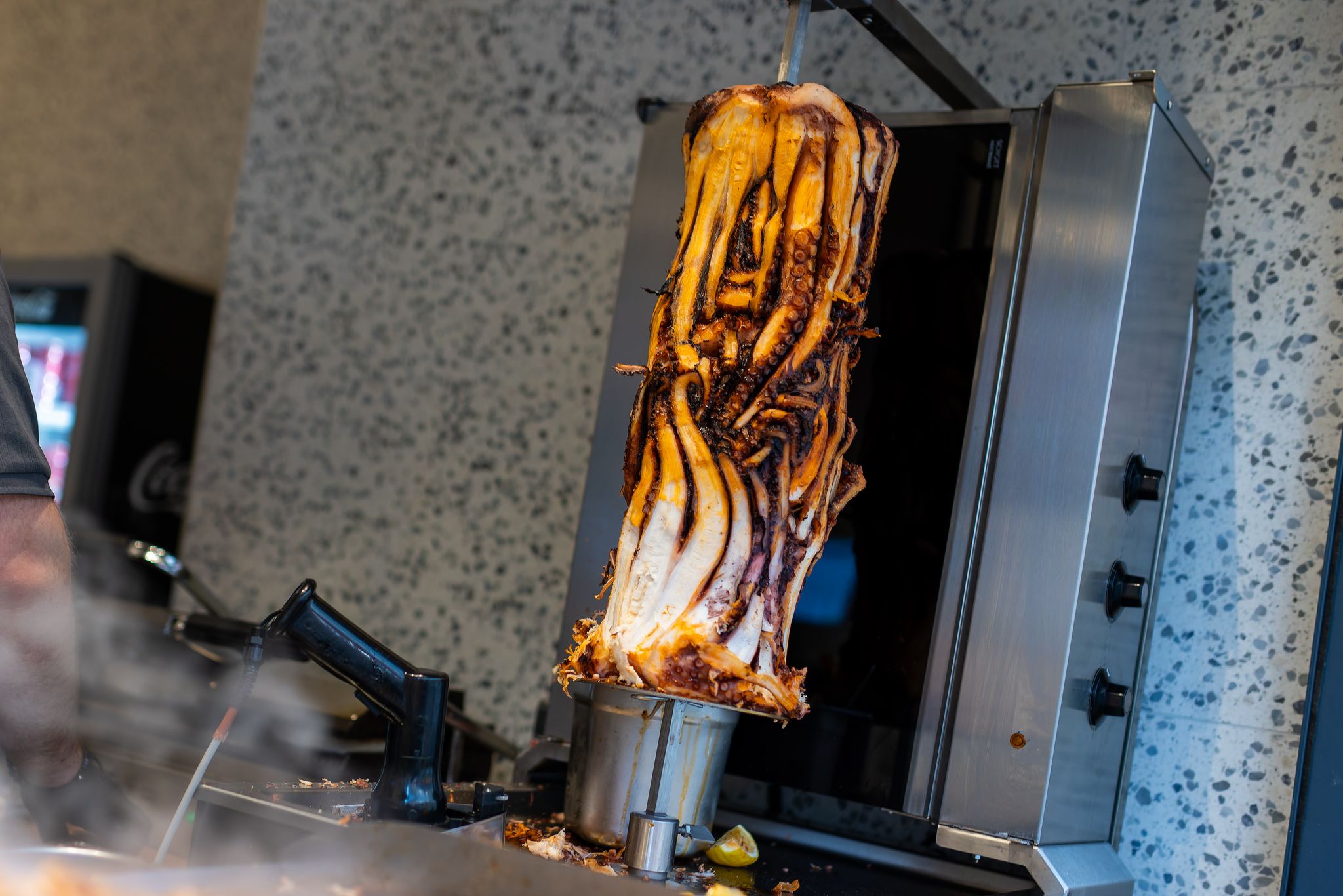 Neuer Döner-Hype? Tentakel am Spieß sorgt für Wirbel