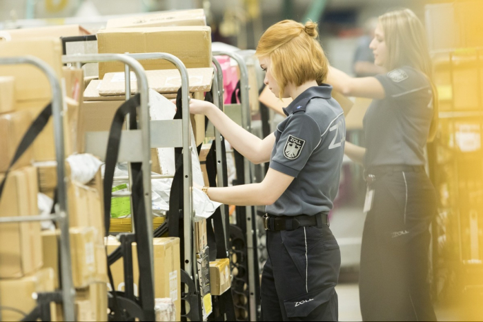 Magdeburg: Wichtige Hinweise des Zolls zu Bestellungen und Geschenken aus dem Ausland