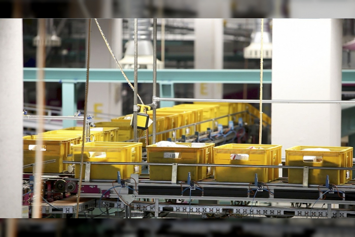 Kiel, Schleswig-Holstein, Heiligenhafen, Mölln, Rendsburg, Lübeck, Puttgarden, Schwentinental, Raisdorf, Neumünster: Zoll warnt vor Risiken beim Online-Shopping