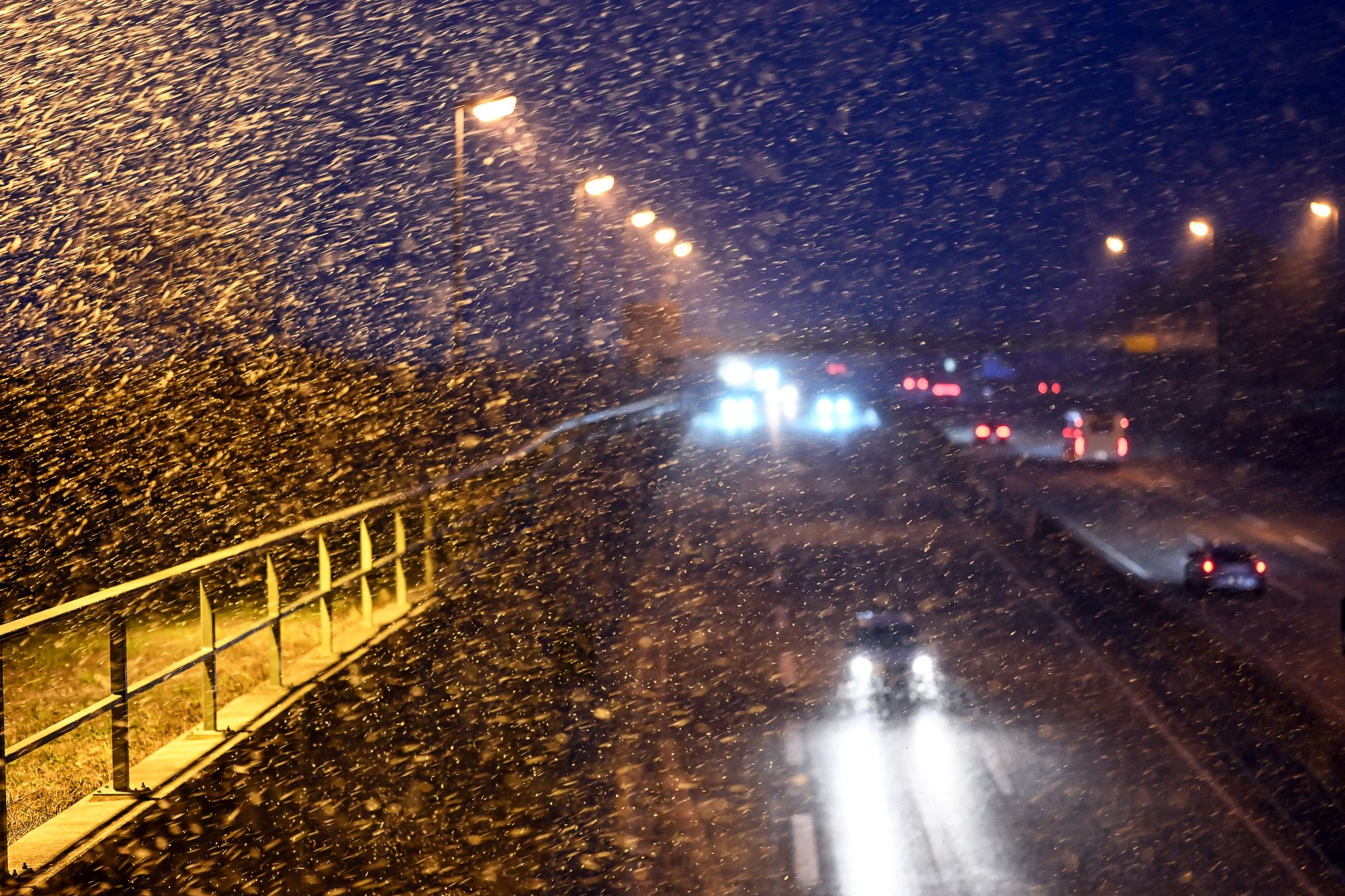 Wintereinbruch sorgt in Niedersachsen für zahlreiche Unfälle