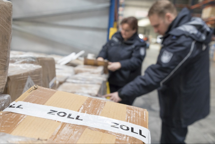 Bestellen im Ausland: Zoll-Ärger vermeiden