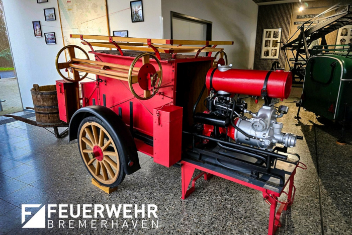 Historische Wachbesichtigung bei der Feuerwehr Bremerhaven
