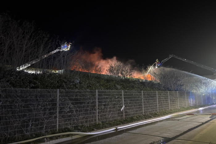 Kreis Soest: Brand im Industriebetrieb