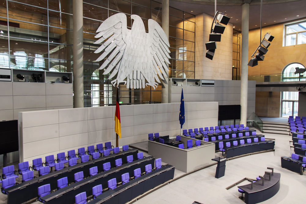 Eklat im Bundestag: Anklage gegen AfD-Abgeordneten wegen mutmaßlichen Hitlergrußes