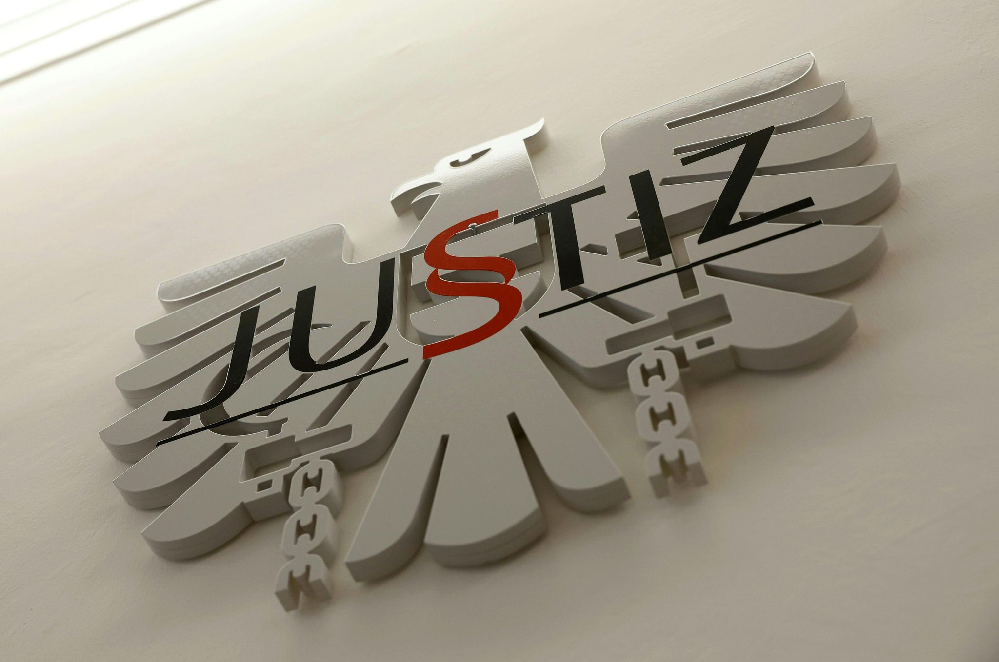 Zwölfjährige als «Helferin» bei Schädel-OP – Freisprüche