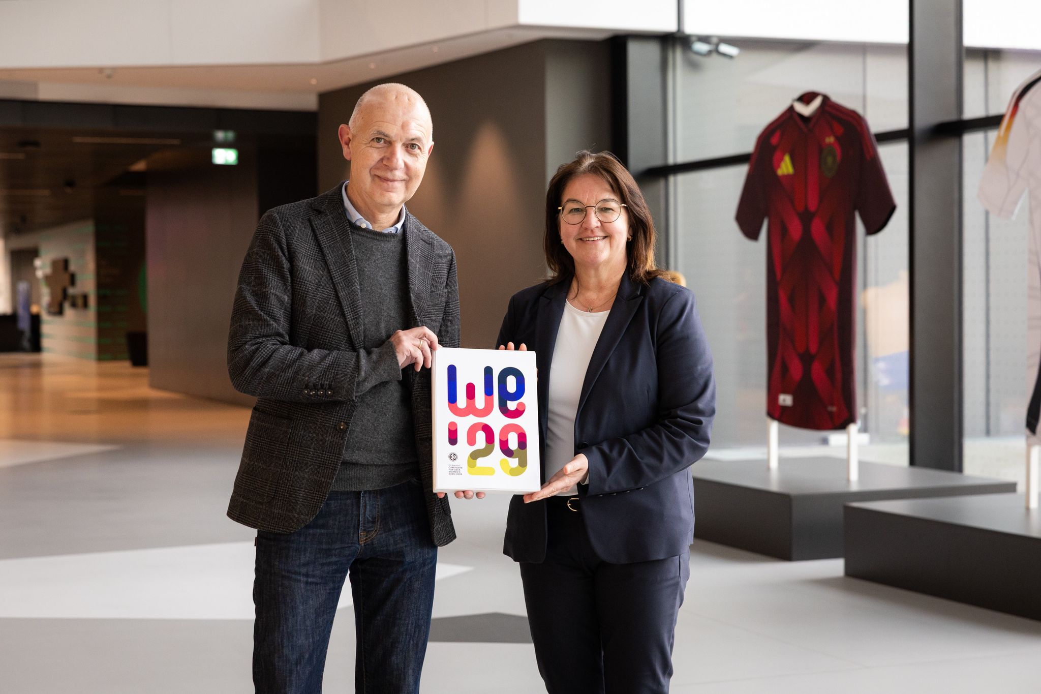 Deutschland richtet Fußball-EM der Frauen 2029 aus