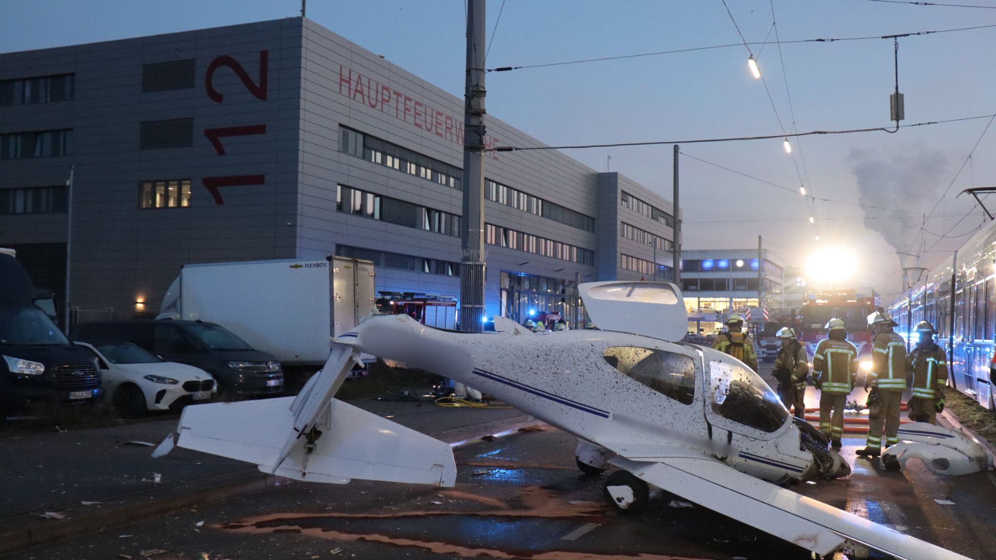 Flugzeug in Mannheim notgelandet – ein Schwerverletzter