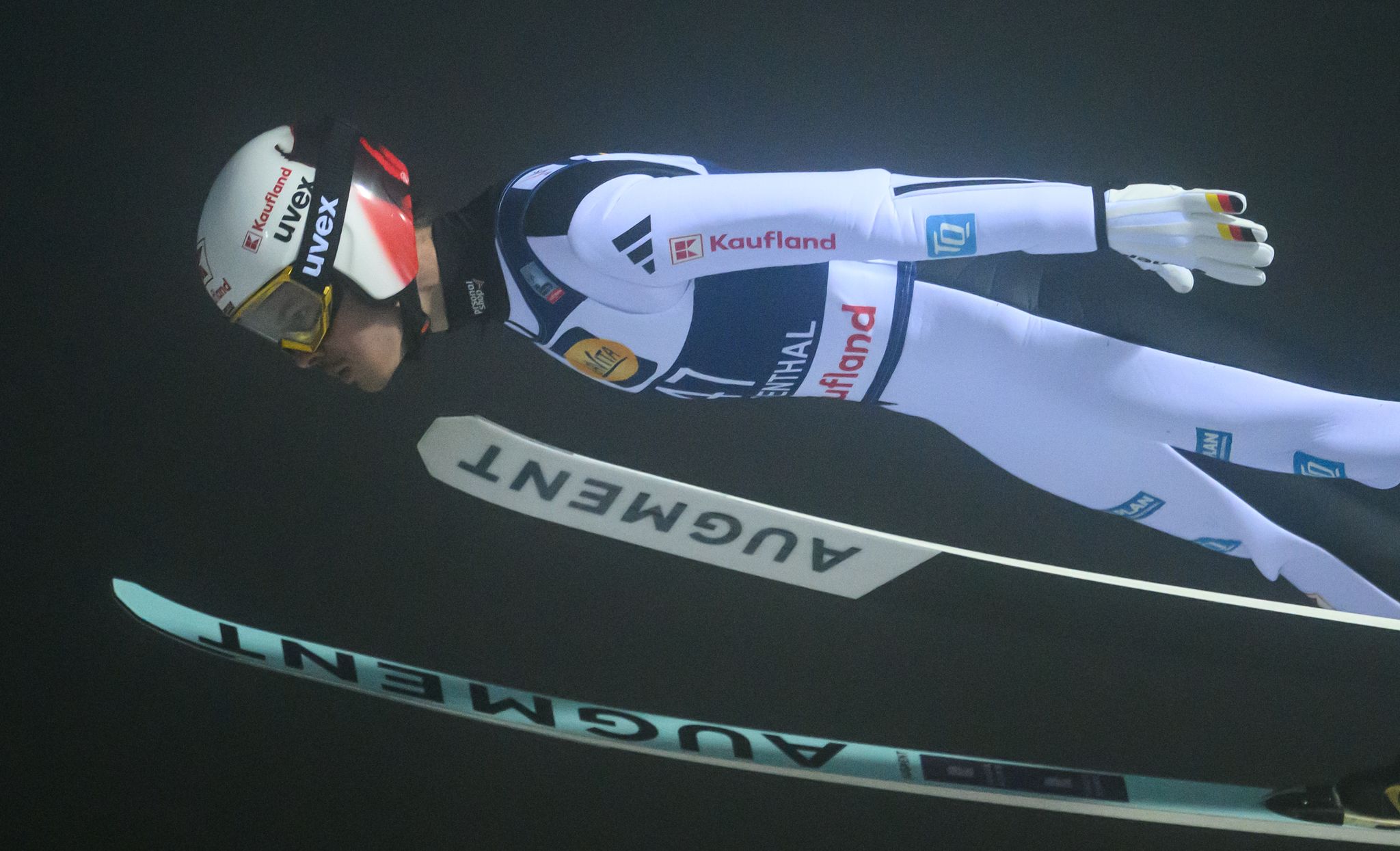 Philipp Raimund feiert vierten Podestplatz in Klingenthal