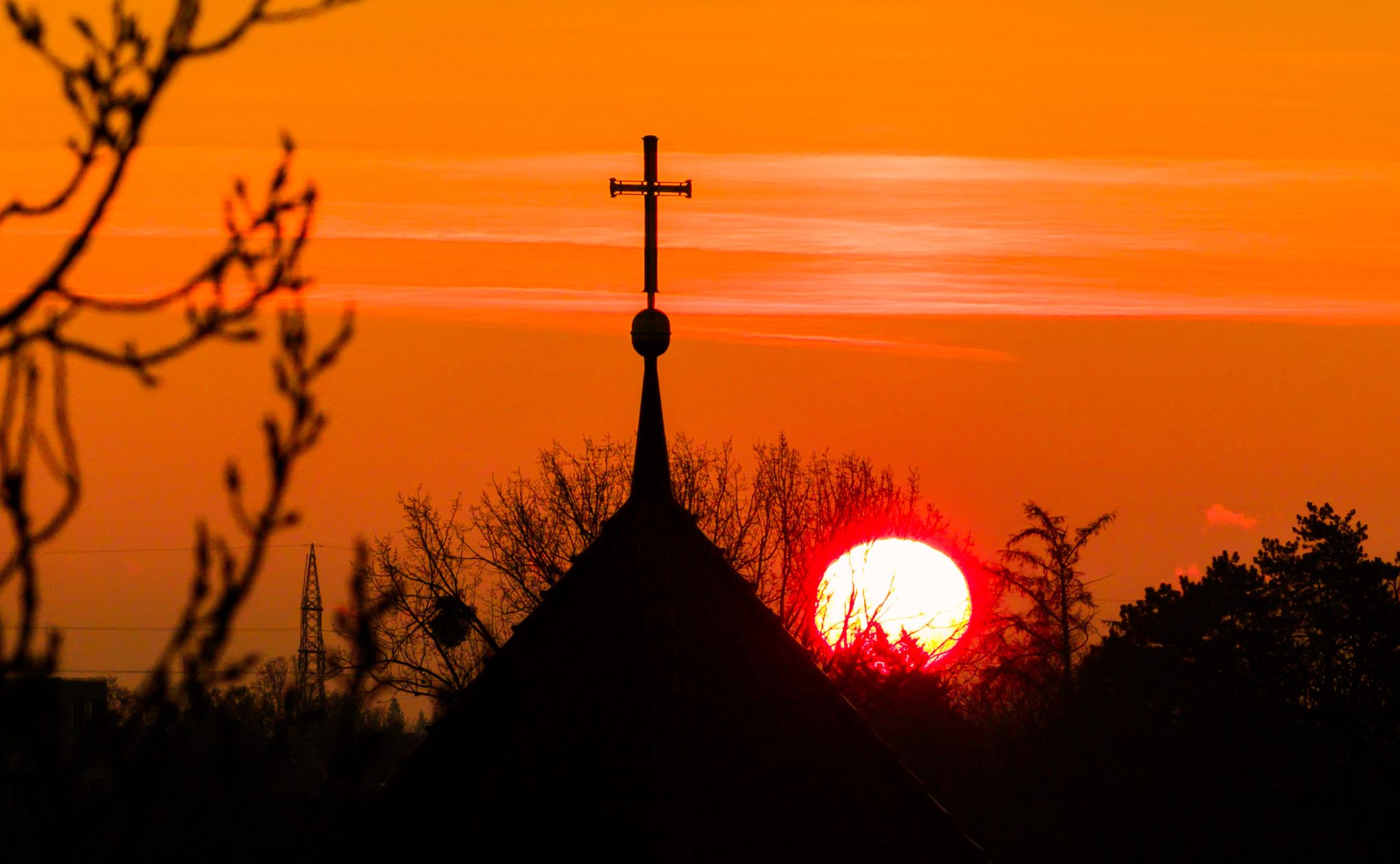 Weihnachtswoche: Trocken, windig, kälter – Schnee möglich