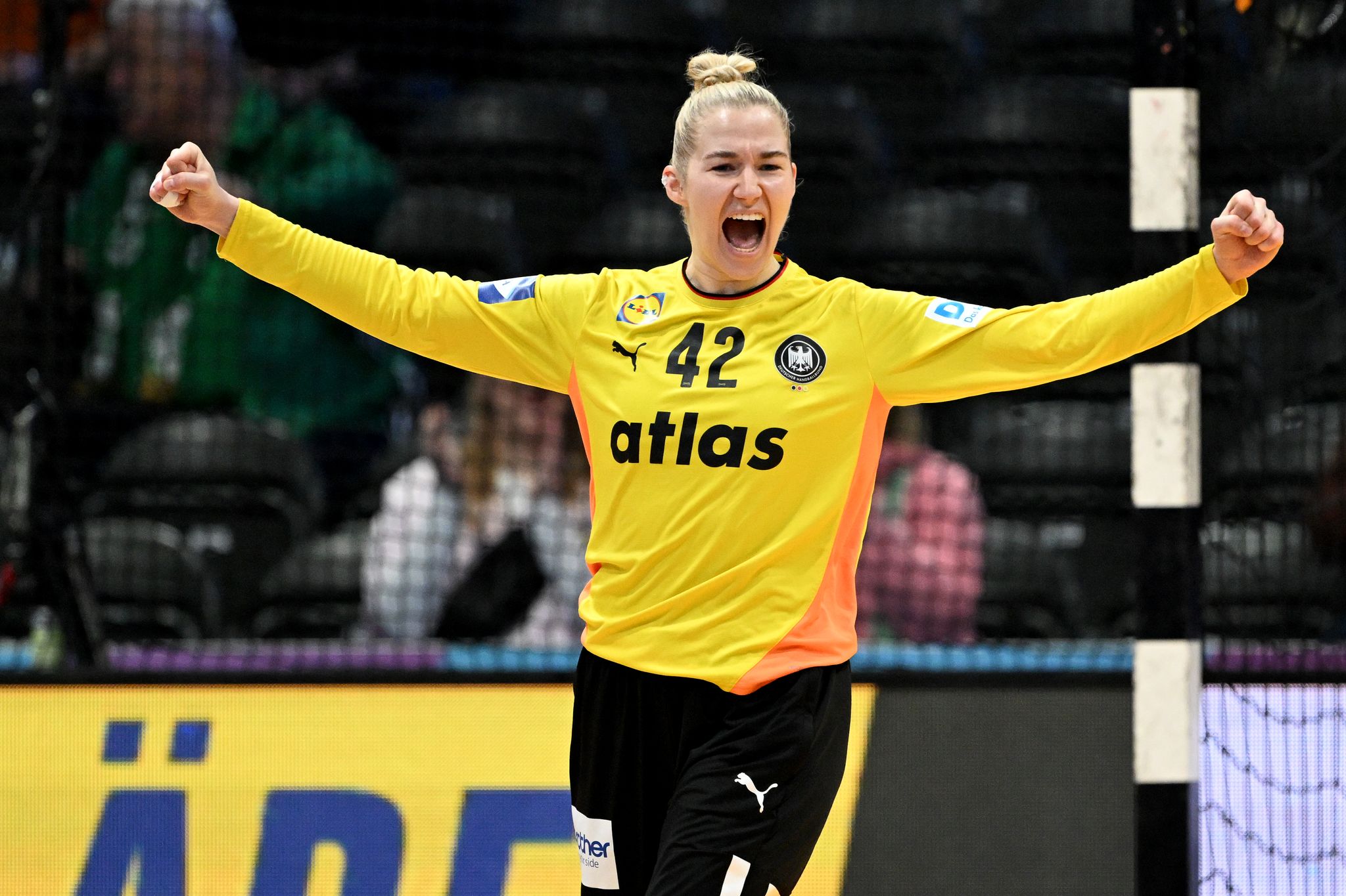 Deutsche Handballerinnen feiern WM-Sensation gegen Frankreich