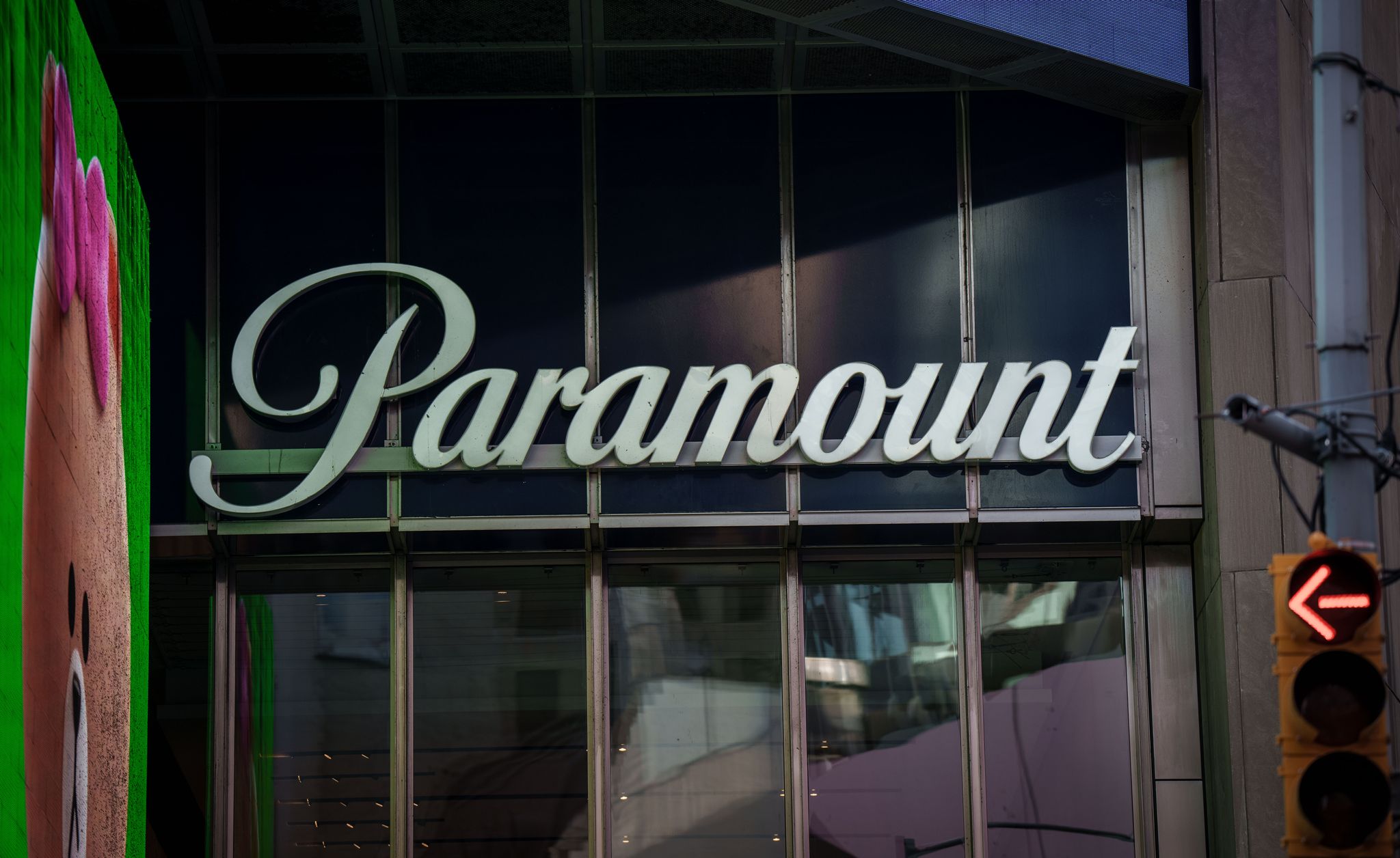Paramount bietet 108,4 Milliarden Dollar für Warner Bros. Discovery