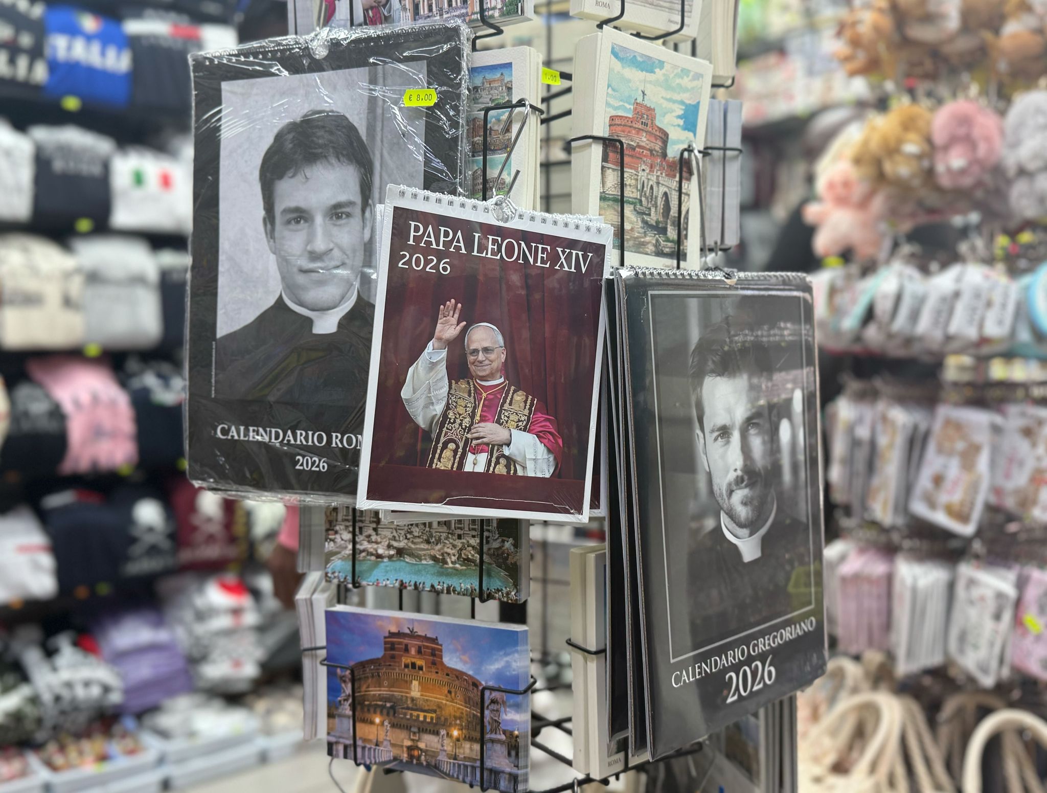 Neue Konkurrenz für attraktive Priester in Rom