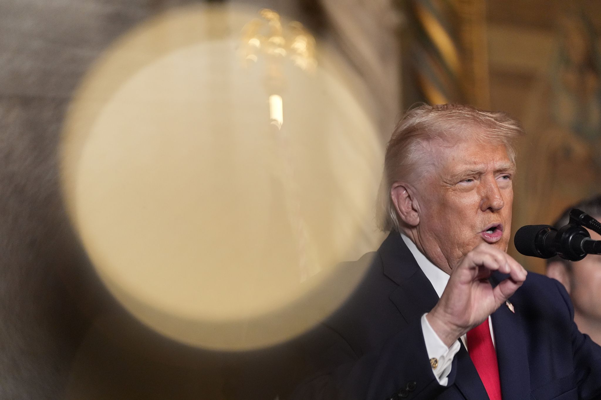 Trump zu Epstein-Fall: Mag Clinton-Fotos nicht