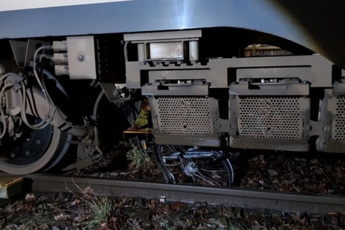 Rendsburg: Zug überfährt im Gleis liegendes Fahrrad