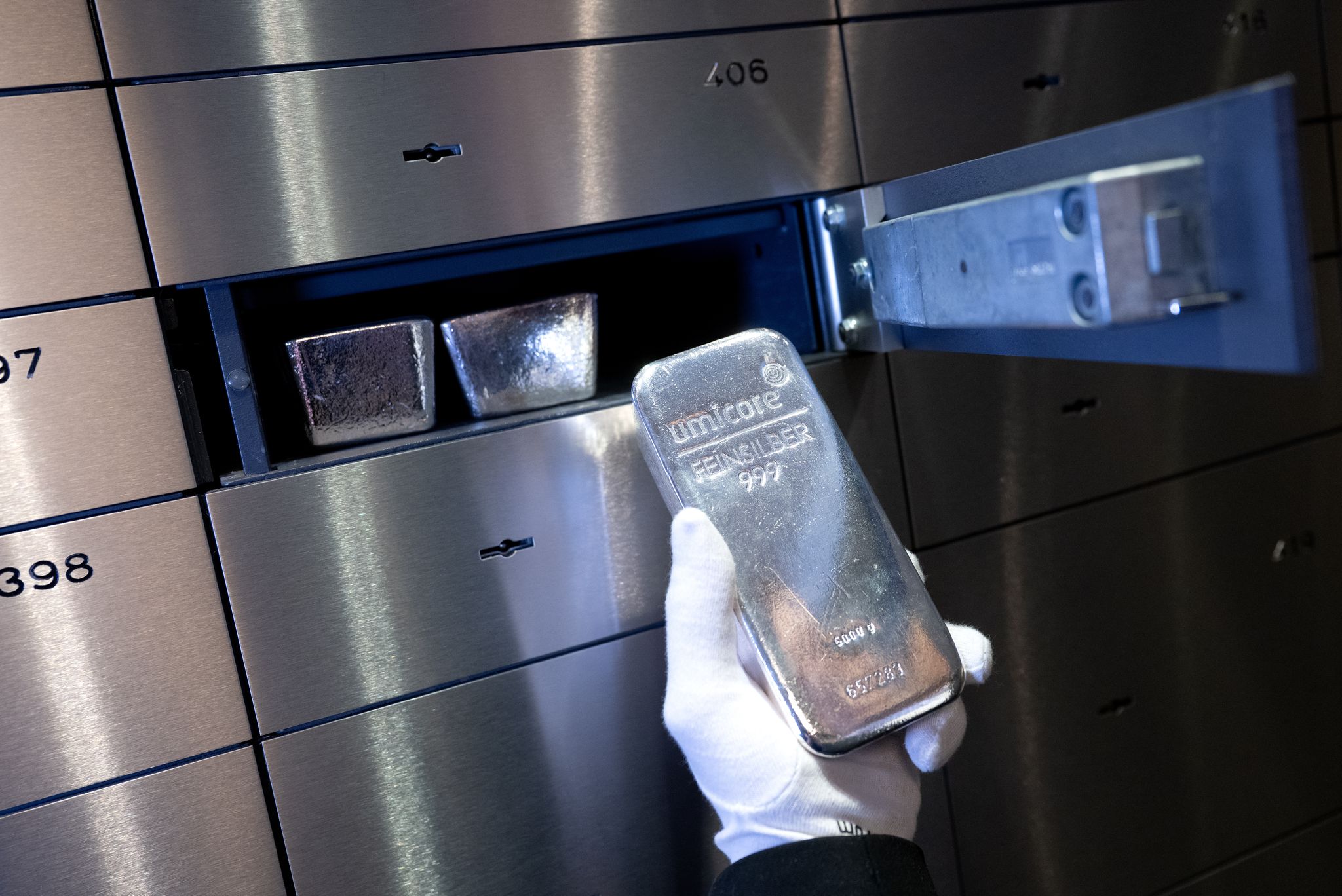 Gold und Silber mit weiteren Rekordmarken