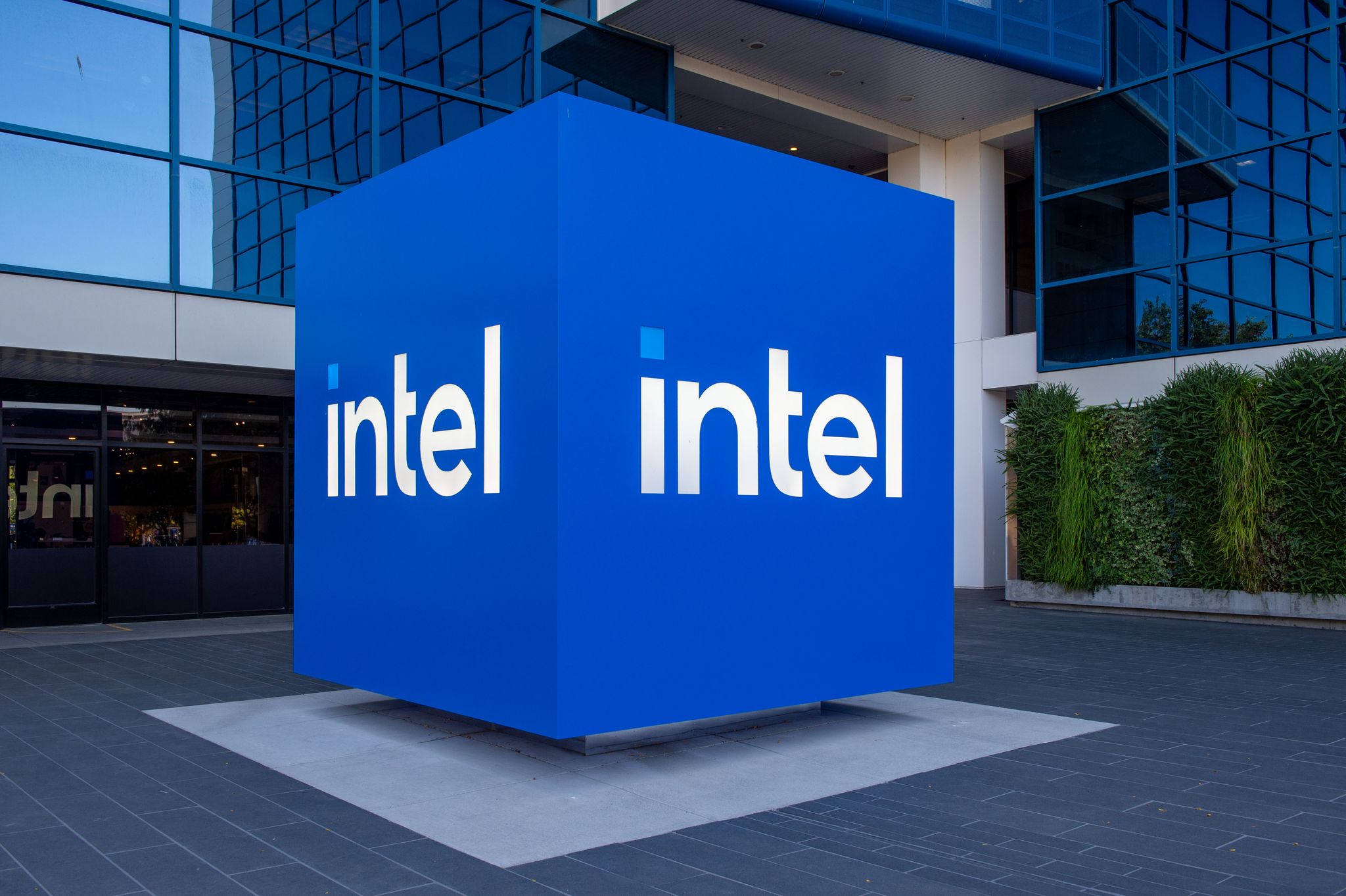 Intel: Kapazitäts-Engpässe bremsen Wachstum