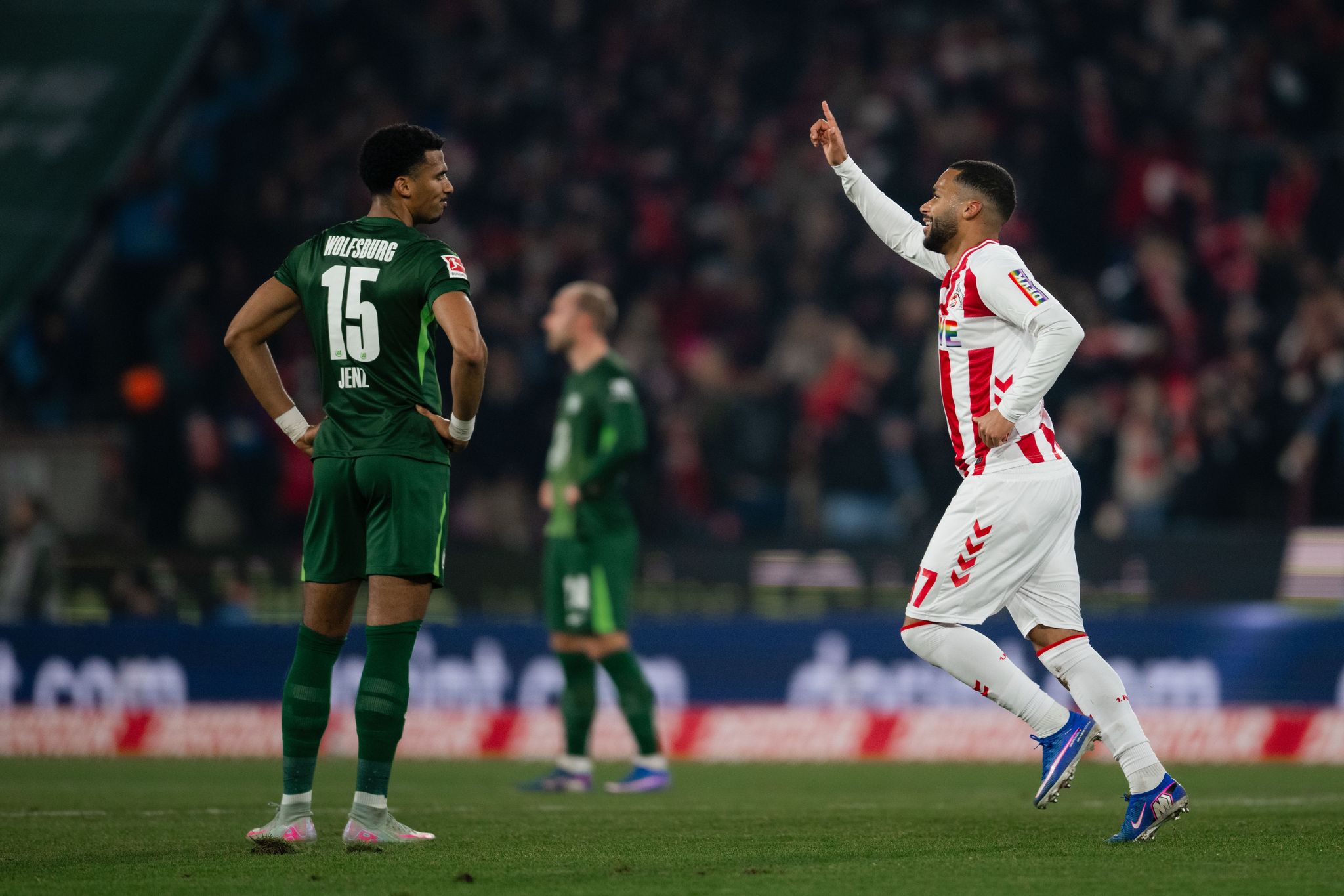 1. FC Köln siegt knapp gegen Wolfsburg