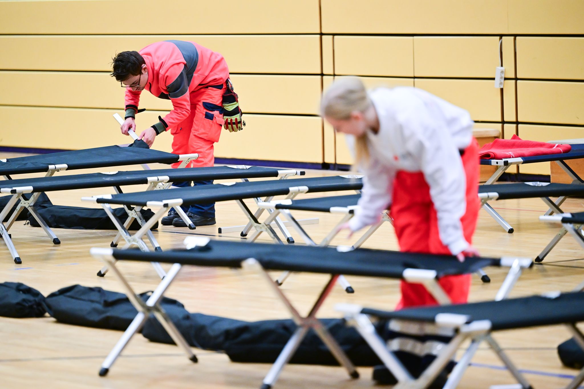 Erste Nacht im Dunkeln: Stromausfall in Berlin dauert an