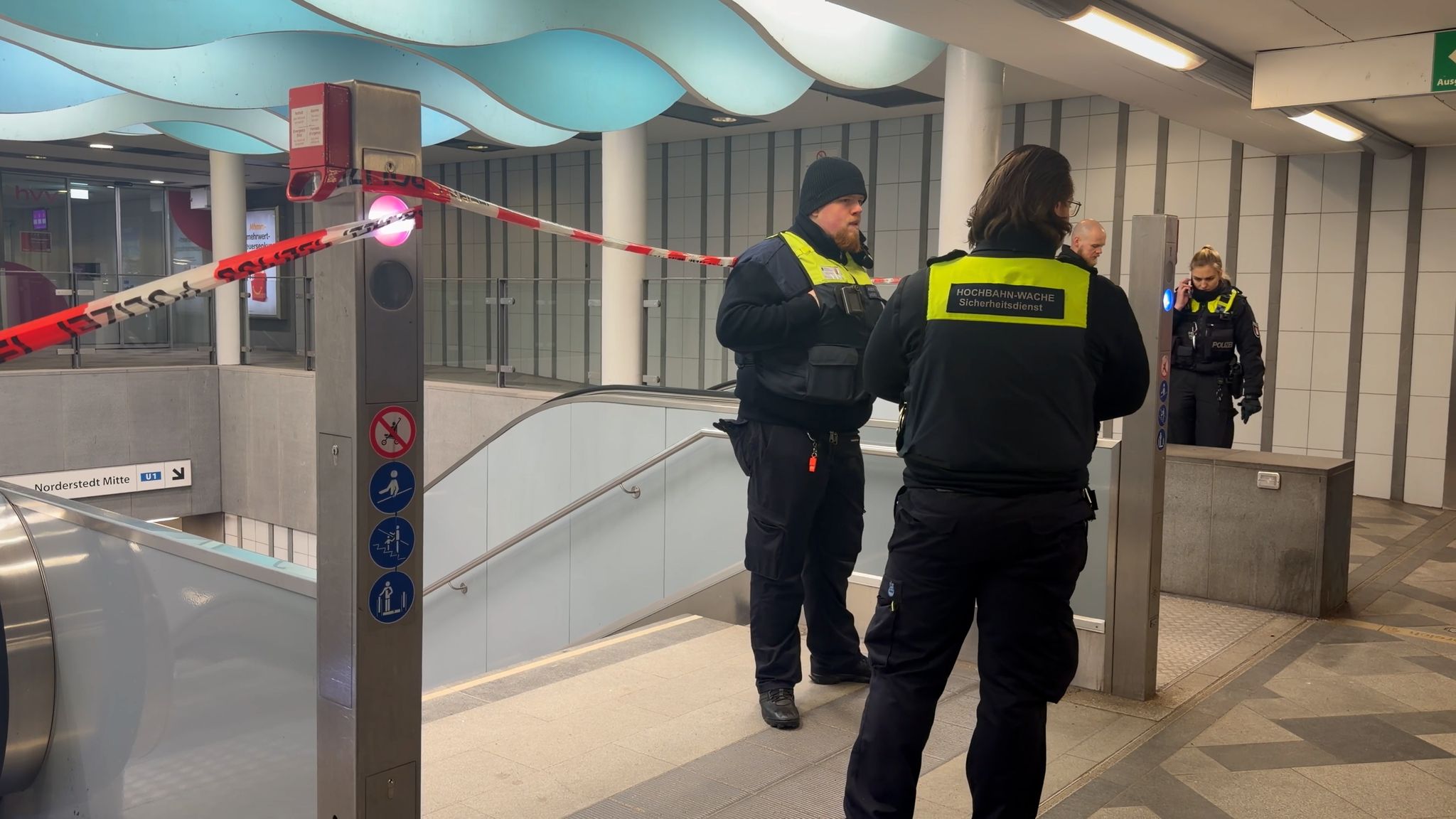 U-Bahn überrollt zwei Menschen – Mordkommission ermittelt