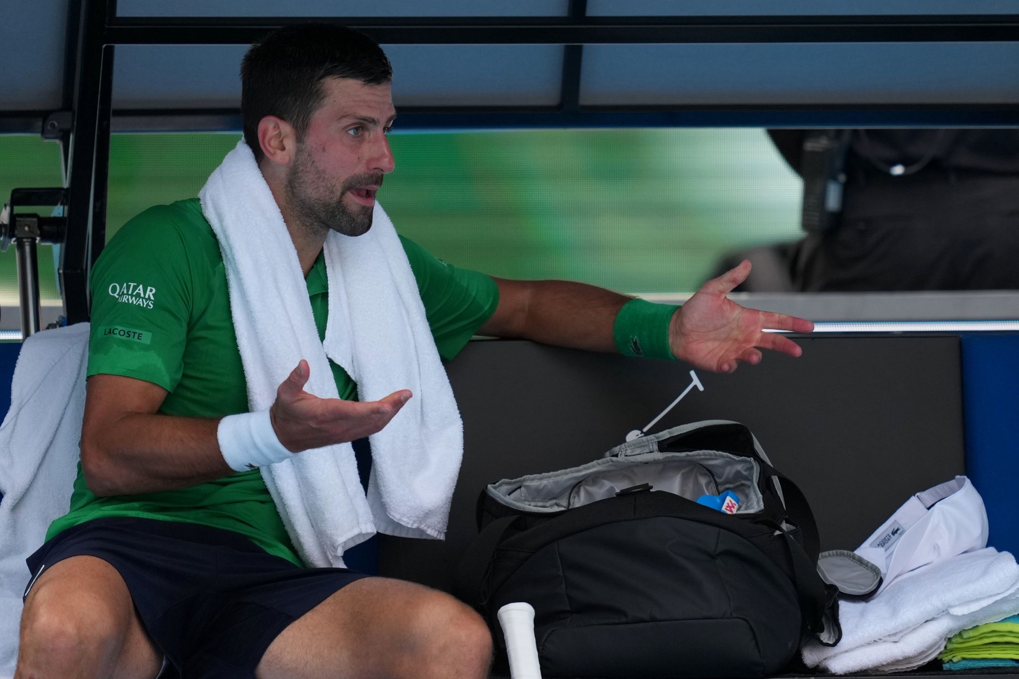 Novak Djokovic erreicht Halbfinale der Australian Open auf kuriose Weise