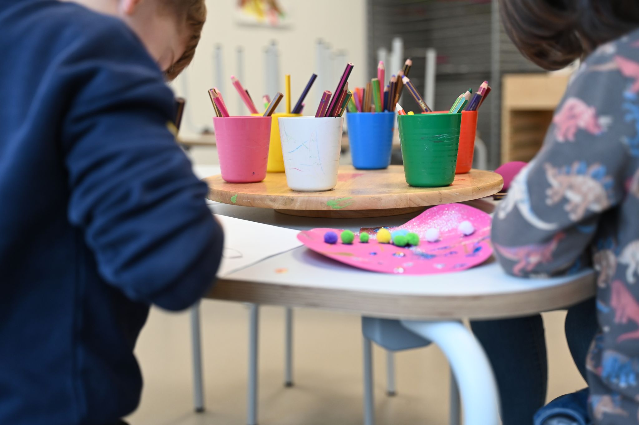 Studie: Viele Kitas können Auftrag nicht voll erfüllen