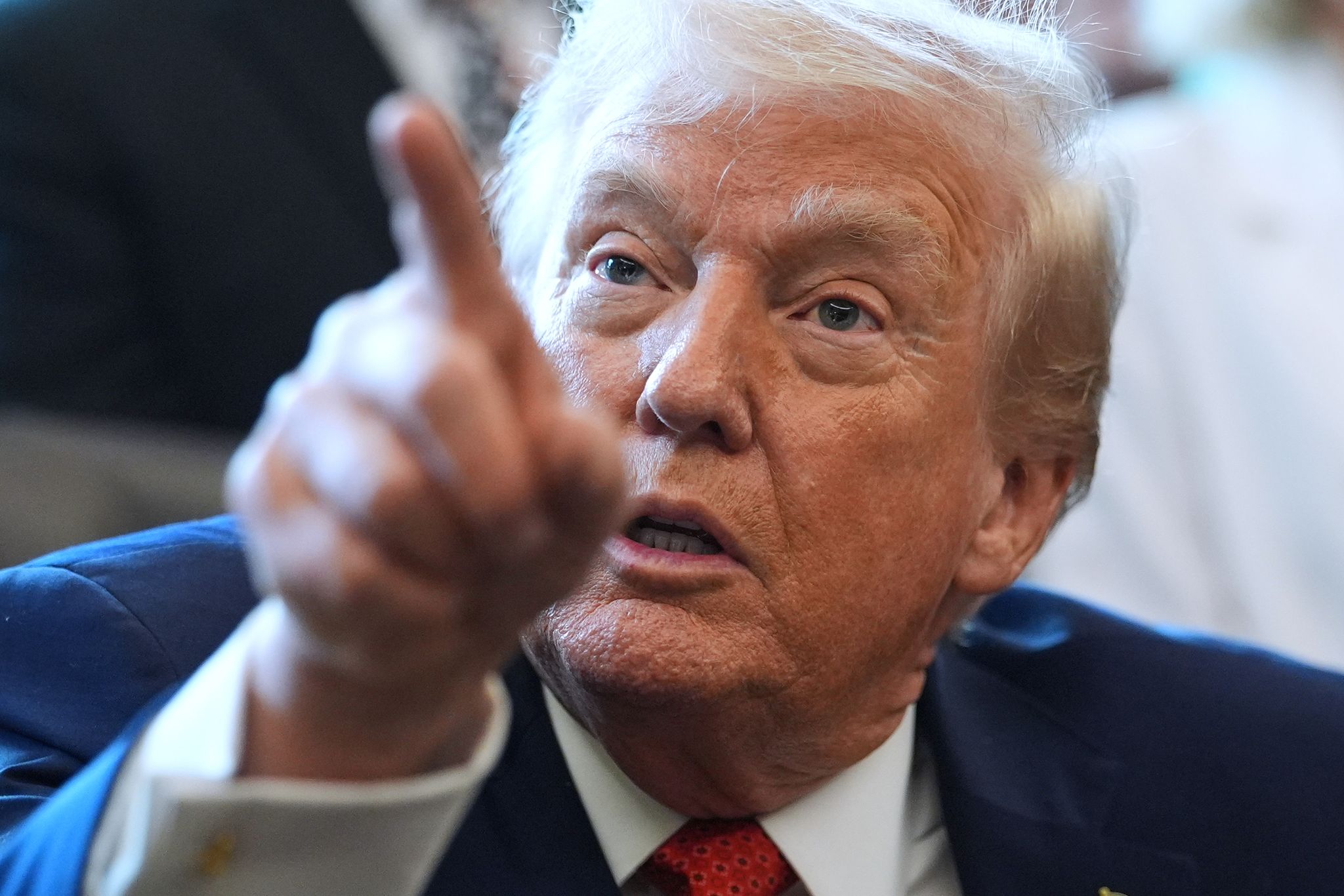 Proteste den sechsten Tag in Folge – Trump droht dem Iran