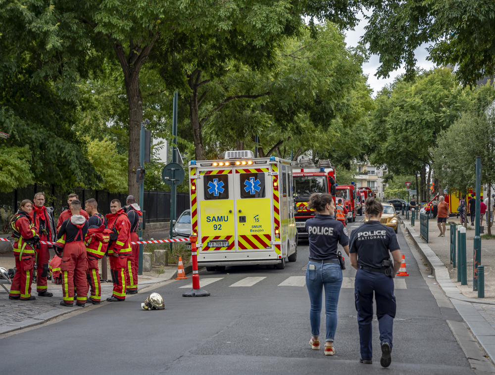 Schocktat an Schule in Frankreich: 14-Jähriger sticht Lehrerin mit Messer nieder
