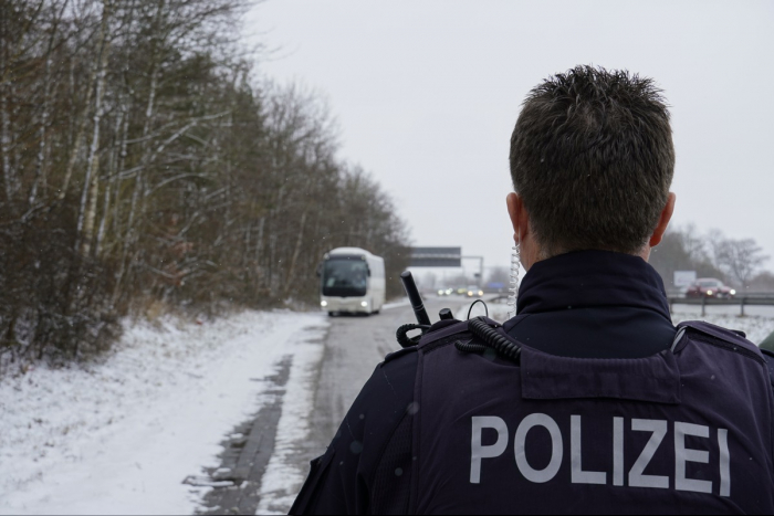 Lübeck: Verkehrskontrolle mit Reisebus