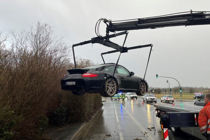 Lippstadt: Porsche entzieht sich Kontrolle