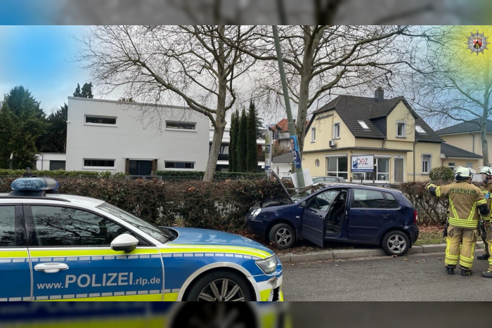 Kaiserslautern: Autofahrer flieht vor Polizei