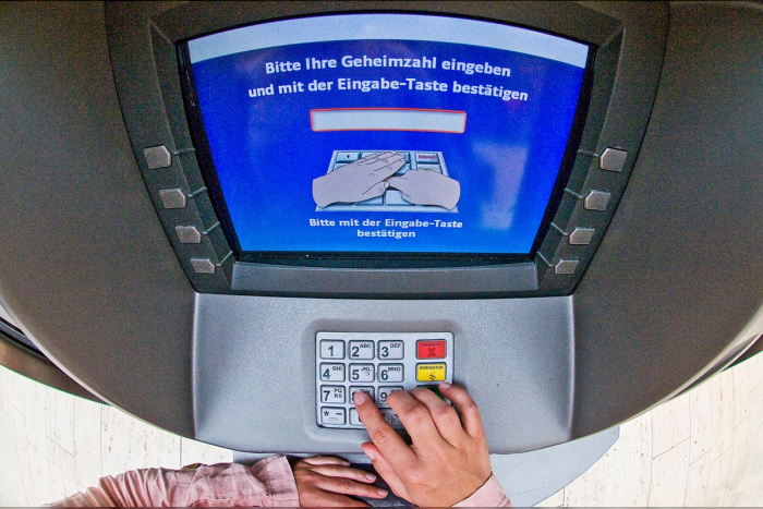 Kreis Groß-Gerau: Warnung vor Trickdiebstählen an Geldautomaten
