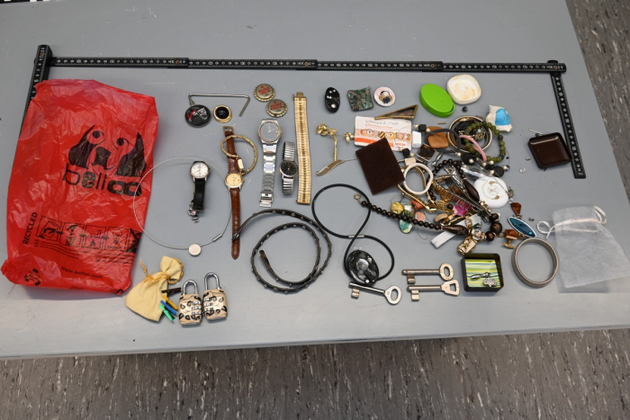 Hambergen: Polizei sucht Schmuckeigentümer