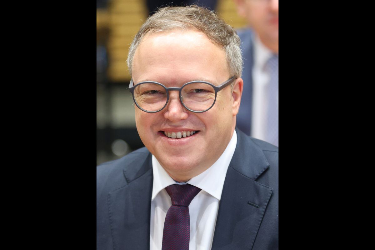 AfD scheitert mit Misstrauensvotum in Thüringen – Ministerpräsident Mario Voigt bleibt im Amt