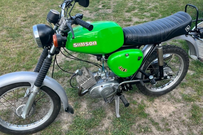Schwerin: Polizei bittet um Hinweise zu Diebstahl von Simson-Mopeds